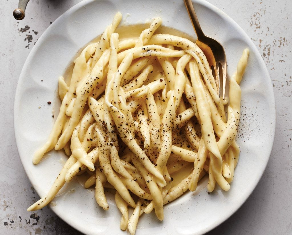 This Easy Fusilli Alfredo Calls for Only Four Ingredients Pasta