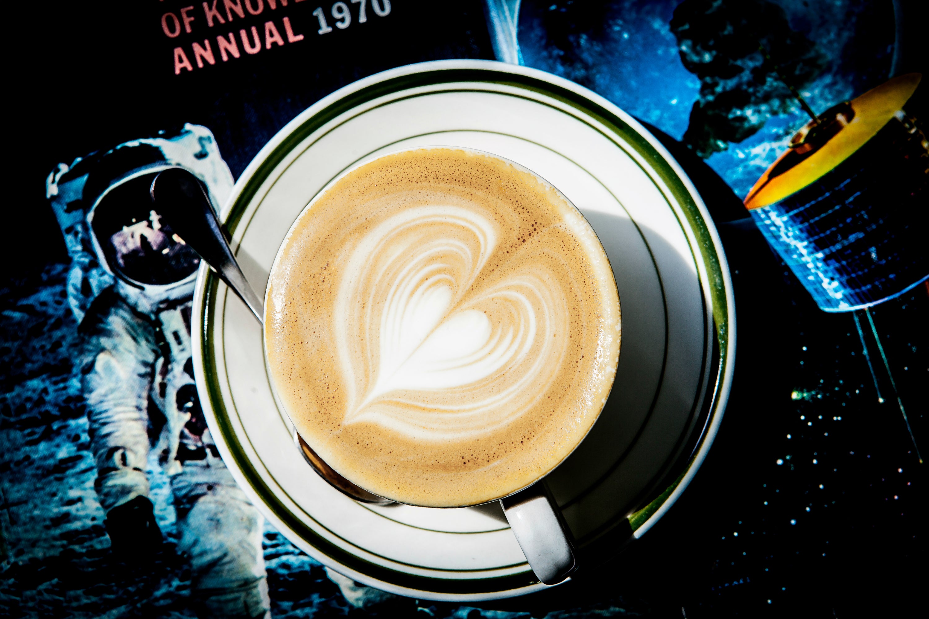 Flat White in space FINAL