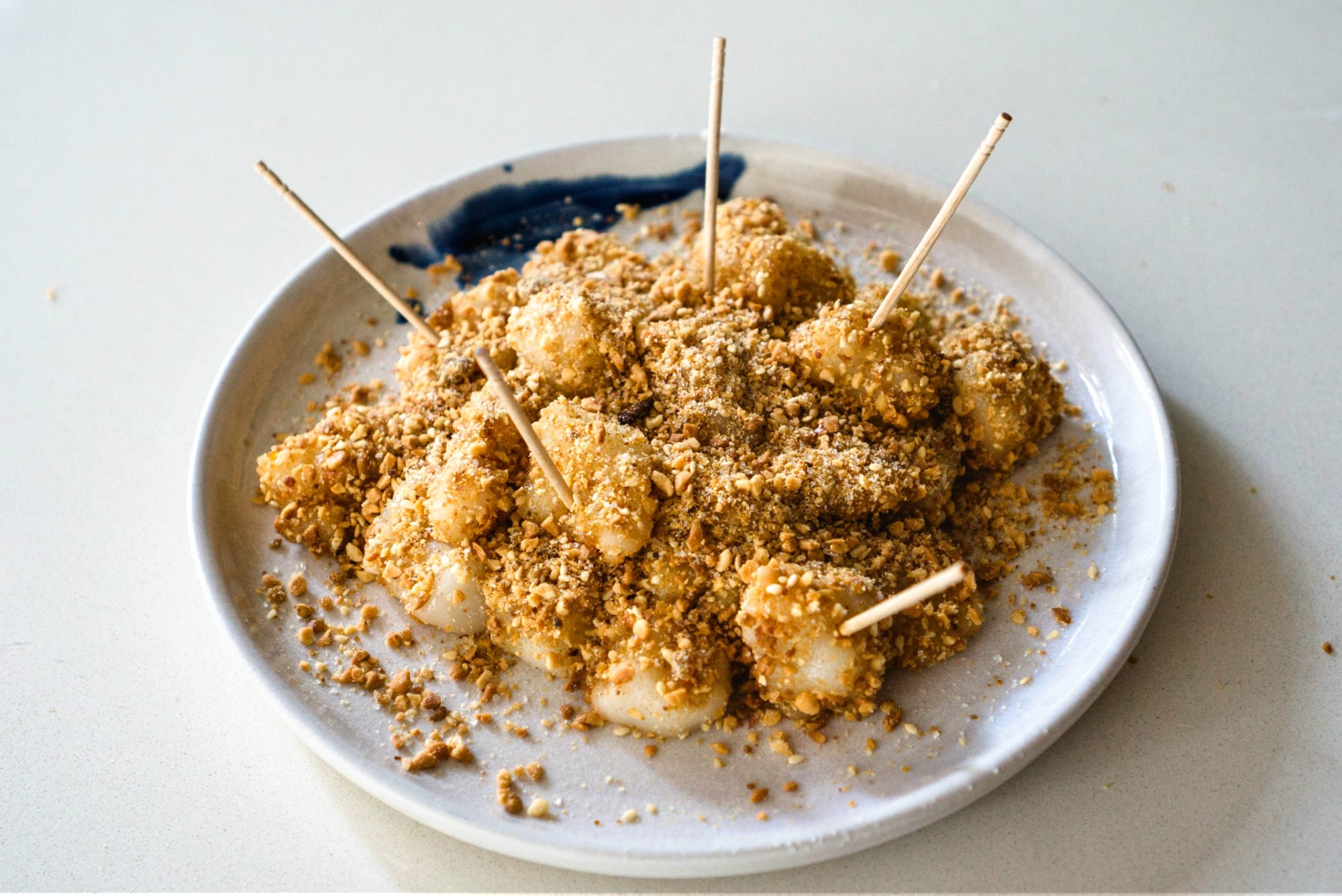 Microwaves Are The Key To Mochi And Muah Chee At Home Taste