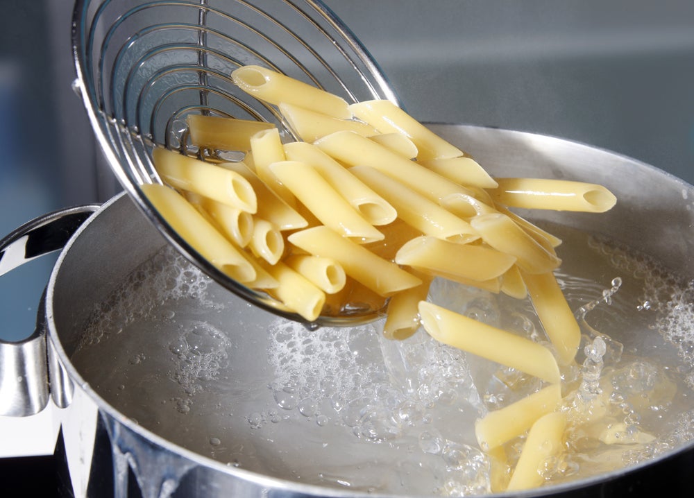 Should You Put Oil in Your Pasta Water? Actually, Yes