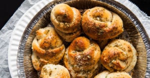 Zaatar Garlic Knots Recipe
