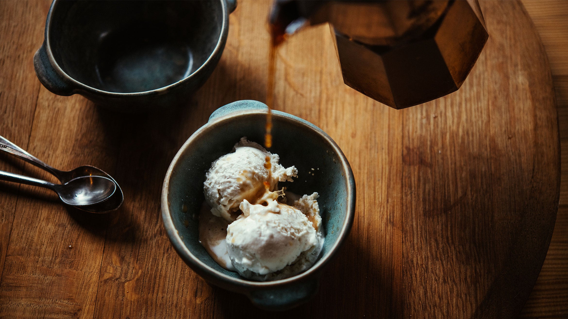 Premium Photo  Affogato coffee with ice cream on a cup