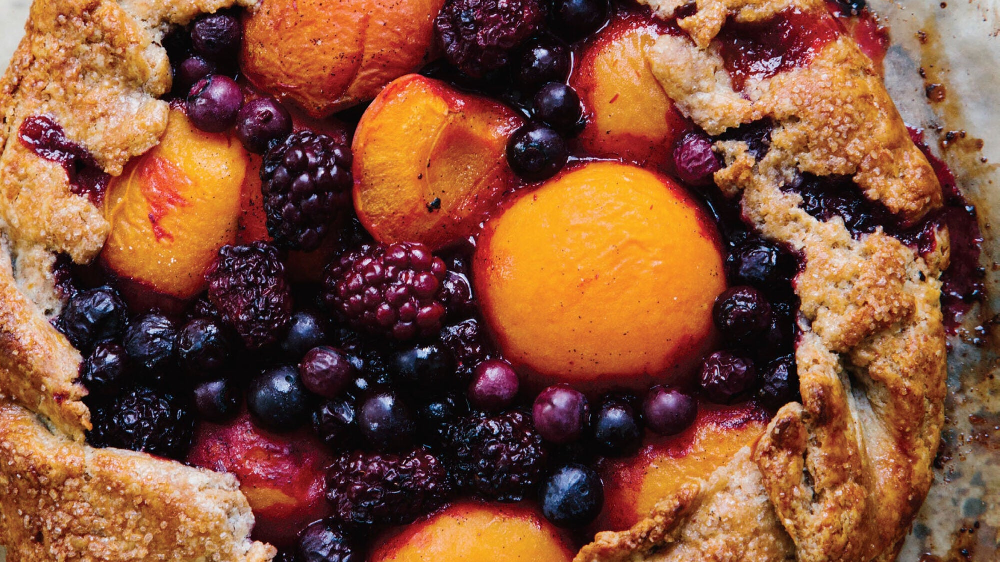 Article-Apricot-and-Berry-Galette