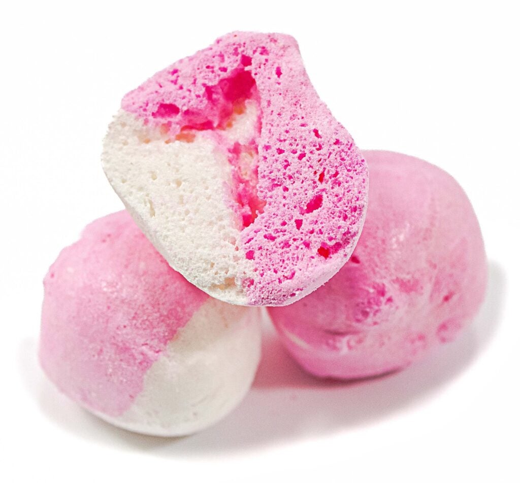 https://tastecooking.com/wp-content/uploads/2023/01/freeze-dried-saltwater-taffy-strawberry-and-cream-close-up-2-1024x952.jpg