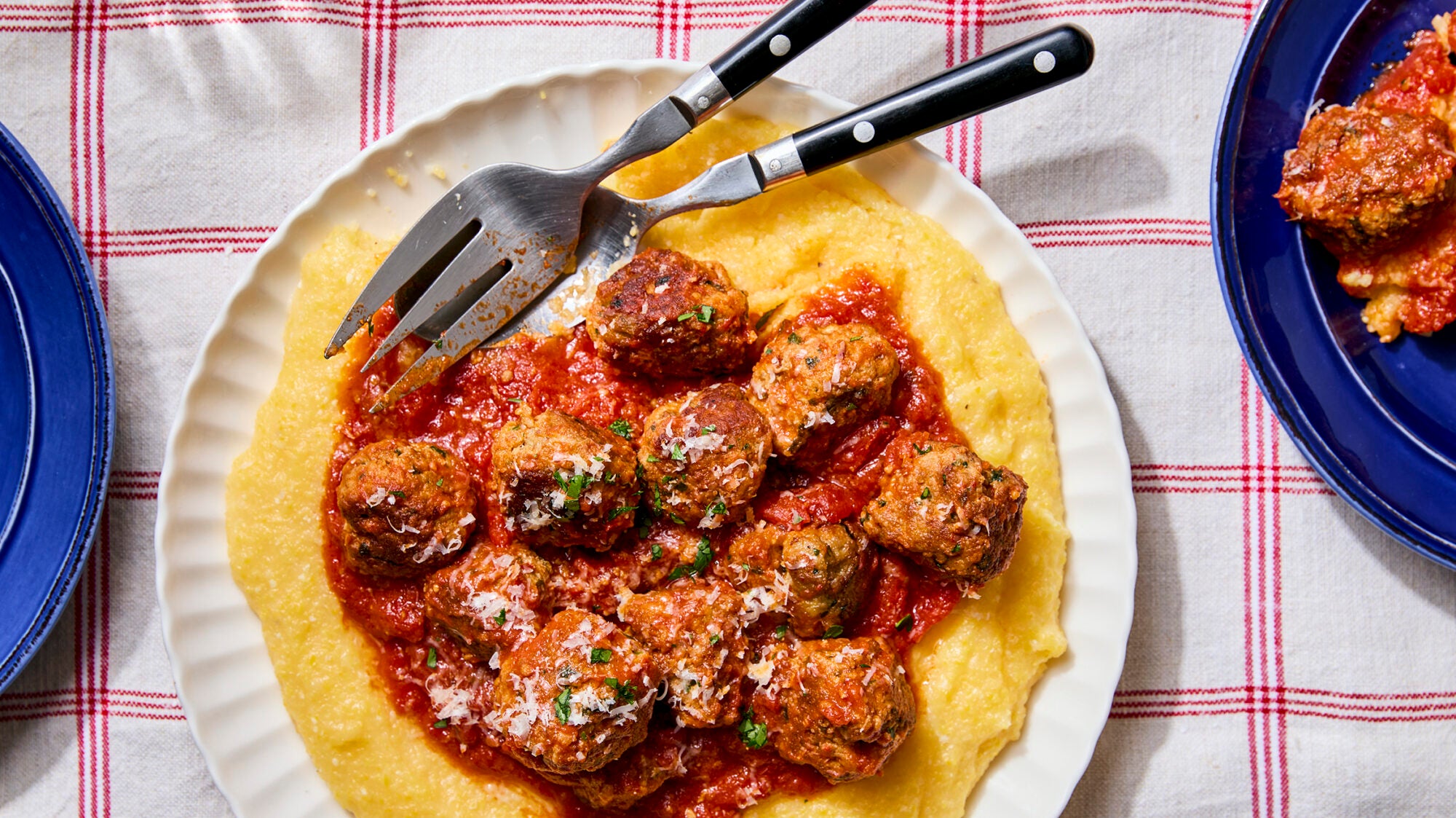 ARTICLE_MeatballPolenta_ZGregory_Burggraaf_TASTE17636
